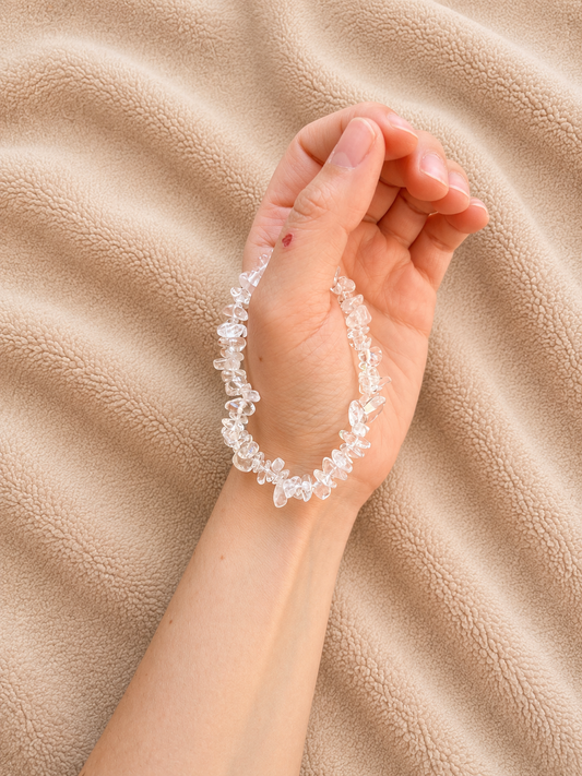 Bracelet en Cristal de Roche – Clarté & Harmonie